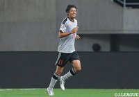 後半11分、三島 康平(熊本)が左からのグラウンダーのクロスに合わせ、先制点を獲得!【明治安田J3 第21節 C大23vs熊本】