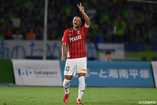 興梠 慎三（浦和）はこのゴールで8年連続で2桁得点を達成。佐藤 寿人とエジミウソンが持つ記録を抜き、単独トップに躍り出た【明治安田Ｊ１ 第25節 湘南vs浦和】