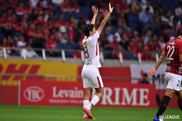 先制点を奪ってから3分後、土居 聖真（#8）がヘディングで叩き込み、鹿島が貴重な追加点を奪取【ルヴァンカップ 準々決勝 第2戦 鹿島vs浦和】
