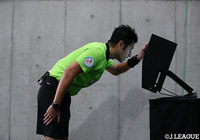 髙江 麗央（Ｇ大阪）のシュートがゴールラインを割ったとの判定が下るも、VARからのサポートの結果、得点は取り消しに【ルヴァンカップ 準々決勝 第1戦 Ｇ大阪vsFC東京】