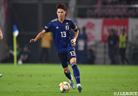 橋本 拳人(FC東京)は、カバーリングや球際でのバトルなど自身の特長を発揮【国際親善試合 日本vsパラグアイ】