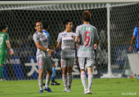 パスを受けた加藤 大樹（#17）がドリブルでPA左に持ち込み、高速シザースで相手の逆を取ると、シュートを放ち、金沢が同点に追いつく【明治安田Ｊ２ 第31節 水戸vs金沢】