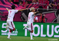 84分、右サイドから細かいパスワークで相手を崩し、最後は田中 亜土夢（#32）がPAアーク付近からコントロールシュートを放ち、Ｃ大阪がリードを奪う【明治安田Ｊ１ 第26節 浦和vsＣ大阪】