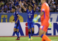 前半AT1分、伊佐 耕平(大分/#18)がこぼれ球を頭でゴールに流し込み、追加点を獲得【明治安田J1 第26節 大分vs湘南】