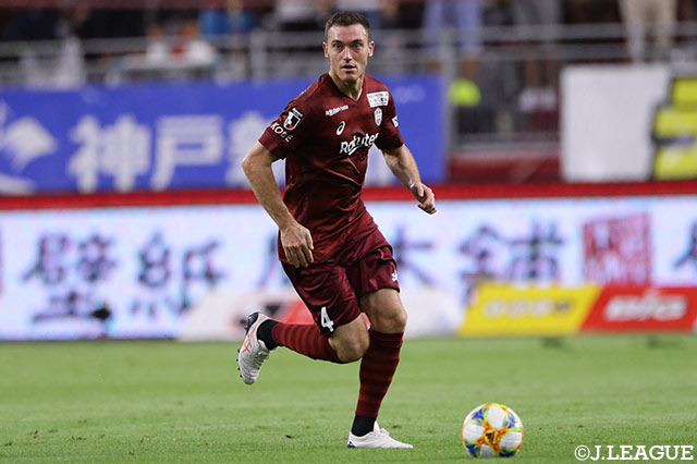この日もフル出場を果たしたトーマス フェルマーレン（神戸）。安定したパフォーマンスを披露【明治安田Ｊ１ 第26節 神戸vs松本】