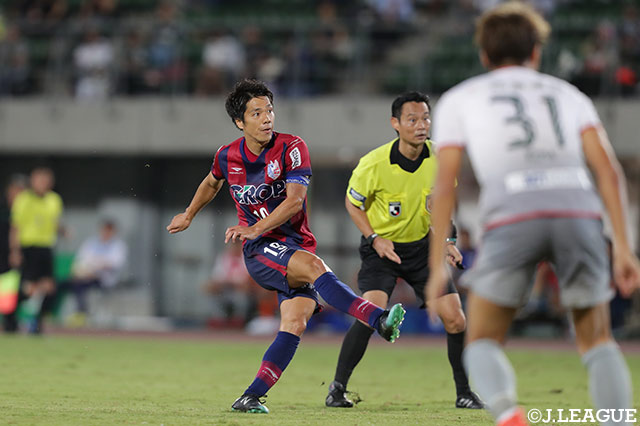 後半38分、仲間 隼斗（岡山）がミドルシュートを沈めて、3試合連続得点をゲット！【明治安田Ｊ２ 第32節 岡山vs岐阜】