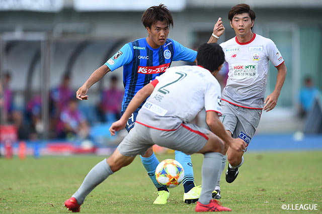 小川 航基（水戸）は得点こそ奪えなかったものの、積極的なドリブルやシュートを見せ、85分までプレーした【明治安田Ｊ２ 第33節 水戸vs岐阜】