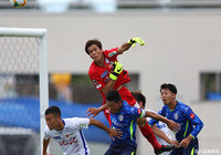 試合終盤の決定機を防ぐなど山形の攻撃を0点に抑えた河田 晃兵（甲府）【明治安田Ｊ２ 第34節 山形vs甲府】