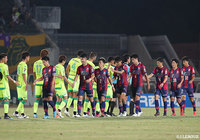 互いの守備陣が奮闘した試合はスコアレスドローに終わった【明治安田Ｊ２ 第34節 岡山vs千葉】