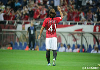 後半30分、セットプレーの流れからこぼれ球を受けた関根 貴大（浦和）が右足を振り抜くと、低い弾道の鋭いシュートがゴール左隅に決まる！【ACL 準決勝 第1戦 浦和vs広州恒大】