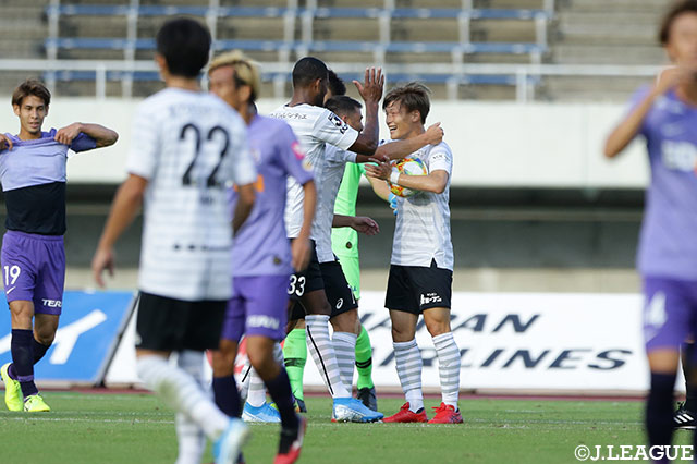 ビジャからのロングパスに反応した古橋 亨梧（神戸）が冷静にトラップしてゴールに流し込み、同点ゴールを奪う！【明治安田Ｊ１ 第28節 広島vs神戸】