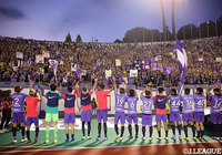 広島がホームで今季最多の6ゴールを奪い、快勝。3試合ぶりの白星で暫定ながら4位に浮上した【明治安田Ｊ１ 第28節 広島vs神戸】