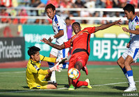 ジョー（名古屋）に決定機が訪れるもGK高木 駿（大分）のファインセーブにあい、同点とはならず【明治安田Ｊ１ 第28節 名古屋vs大分】