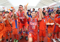 圧巻のゴールラッシュをみせた新潟。大量6ゴールを奪い2連勝を飾った【明治安田Ｊ２ 第35節 新潟vs鹿児島】