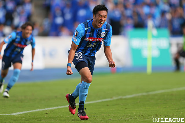 前半21分、宮 大樹の今季初ゴールでホームの水戸が先制！宮は喜びを爆発させる！【明治安田Ｊ２ 第35節 水戸vs大宮】