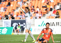 GKが弾いたボールを田中 雄大が冷静に流し込み、秋田が同点に追いつく【明治安田Ｊ３ 第25節 長野vs秋田】