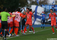 一時は2点のビハインドを背負った大宮だったが、後半23分の櫛引 一紀の得点で逆転に成功する!【明治安田J2 第35節 水戸vs大宮】