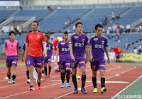 京都は2点のリードを守り切れず。勝点1獲得に留まり、選手たちは肩を落とした【明治安田Ｊ２ 第35節 京都vs愛媛】