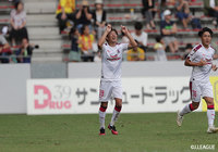 ロングカウンターから、丸岡 満(#39)がGKの頭上を越えるループシュートを決め、2位北九州から先制点を奪う【明治安田J3 第25節 北九州vsC大23】