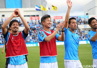 今節注目の上位直接対決を制したのはホームの横浜FC。首位の柏を相手に大きな勝点3を手に入れた【明治安田Ｊ２ 第35節 横浜FCvs柏】