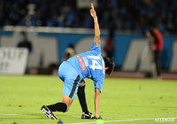 2点目を決めた中村 憲剛（#14/川崎Ｆ）が中邑 真輔から拝借したパフォーマンス「イヤァオ」を豪快に披露【明治安田Ｊ１ 第28節 湘南vs川崎Ｆ】