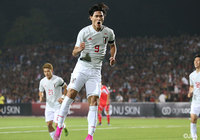 中島からのクロスを南野 拓実がヘディングで豪快に押し込んで日本が先制に成功！【カタールＷ杯 アジア2次予選 タジキスタンvs日本】