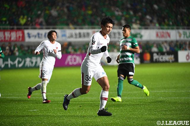 後半13分のPKを上田 綺世（鹿島）が右足で右隅に蹴り込み、同点に追いつく！【明治安田Ｊ１ 第29節 松本vs鹿島】