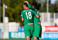 谷尾 昂也(#18)がゴール前にこぼれたボールを押し込み、八戸が先制に成功【明治安田J3 第27節 八戸vs長野】