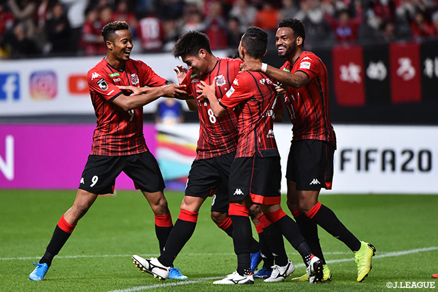 ルヴァンカップ決勝の再現！札幌がCKを得ると福森のピンポイントクロスに深井 一希がドンピシャヘッドで合わせ、先制点をゲット！【明治安田Ｊ１ 第30節 札幌vs名古屋】