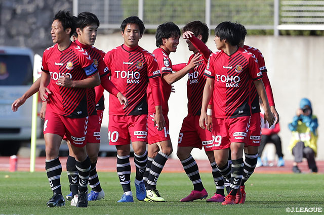 星 広太がミドルシュートを叩き込み、福島が同点に追いつく！【明治安田Ｊ３ 第29節 福島vs富山】