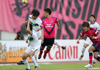 丸橋が左サイドをドリブルで持ち上がりクロスを送ると、奥埜 博亮がバックヘッドで上手く流し込みＣ大阪が後半立ち上がりに先制点を奪う【明治安田Ｊ１ 第31節 Ｃ大阪vs湘南】 再