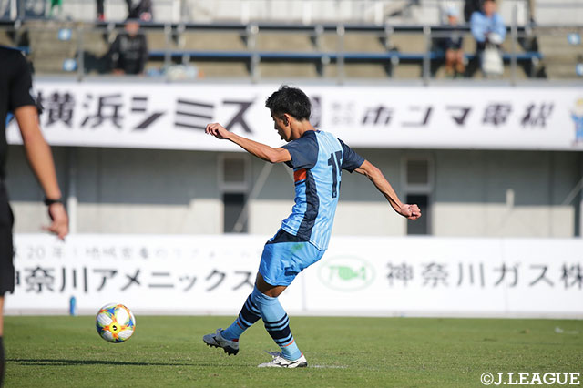 後半35分のPKを奥田 晃也が沈めて、YS横浜が逆転に成功！【明治安田Ｊ３ 第30節 相模原vsYS横浜】