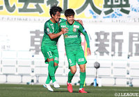 途中出場の上形 洋介（八戸/#9）が2試合ぶりの得点を奪い、試合を振り出しに戻す！【明治安田Ｊ３ 第30節 八戸vs群馬】