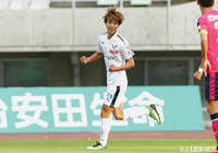 後半35分、ボールを奪った高畑 奎汰がPA左からシュートを放ち、同点ゴールを獲得！【明治安田Ｊ３ 第30節 C大23vs鳥取】