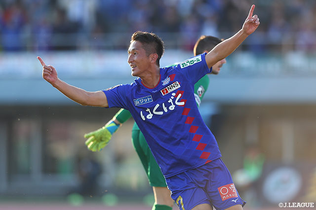 金園 英学がこの日2点目となるゴールを奪い、甲府が試合終盤にリードを広げる【明治安田Ｊ２ 第40節 甲府vs福岡】