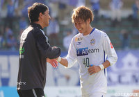 山岸 祐也が後半9分と28分、32分に得点を奪いハットトリックを達成!これで山形が試合をひっくり返す!【明治安田J2 第41節 山口vs山形】