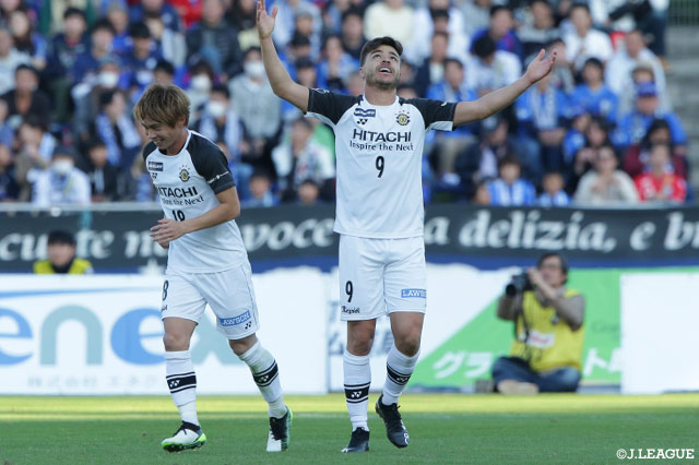 クリスティアーノのこの日2点目となるゴールが決まり、柏が試合を決定づける3点目を獲得！【明治安田Ｊ２ 第41節 町田vs柏】