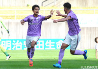 後半42分、左サイドからのクロスに反応したのは岩渕 良太(#8)!走り込んだ岩渕が右足で押し込んで、藤枝が待望の先制点を獲得!【明治安田J3 第32節 藤枝vs秋田】