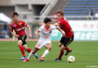 巧みなドリブルで攻撃にアクセントをつけた奥抜 侃志（大宮）【明治安田Ｊ２ 第42節 金沢vs大宮】