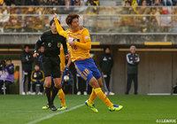 仙台はCKのチャンスに、キッカー永戸はサインプレーを仕掛ける。ペナルティアーク付近へボールを送ると、道渕 諒平（仙台）がダイレクトでミドルシュートを放つ！これが決まり仙台が先制【明治安田Ｊ１ 第33節 仙台vs大分】