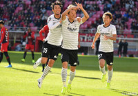 藤本 憲明の移籍後初ゴールで神戸が先制に成功する【明治安田Ｊ１ 第33節 鹿島vs神戸】