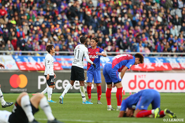 勝点3を求め互いに攻め合うも、勝ち越し点は生まれず。1-1の引き分けに終わった【明治安田Ｊ１ 第33節 FC東京vs浦和】