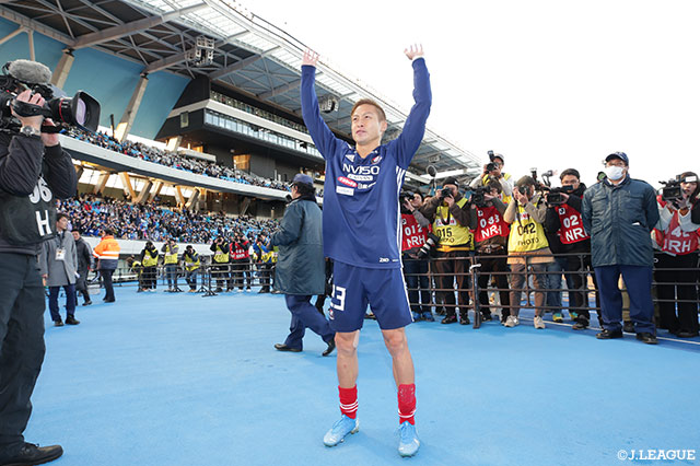 横浜FMは6連勝で勝点を67まで積み上げたが、2位のFC東京が引き分けた為、優勝は最終節へ持ち越しとなった【明治安田Ｊ１ 第33節 川崎Ｆvs横浜FM】