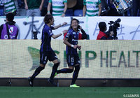 井手口 陽介が立て続けにゴールを奪い、G大阪が前半だけで3点のリードを奪う【明治安田J1 第33節 G大阪vs松本】