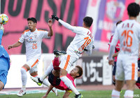 田中のシュートはドウグラス(清水)に弾かれるも、こぼれ球を柿谷 曜一朗が難しい体勢から押し込み、C大阪が逆転に成功する【明治安田J1 第33節 C大阪vs清水】