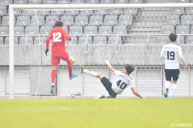 ノア クローネ バックの2試合連続となるゴールでライト・トゥ・ドリームが開始5分で先制に成功する【JINYC GS 第2節 ライト・トゥ・ドリームvs光州ＦＣ】