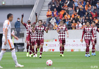 前半33分、左サイドからの低いクロスを、マークを外してフリーになった田中 順也（神戸）が右足で流し込み、貴重な追加点を獲得！【天皇杯 準決勝 神戸vs清水】