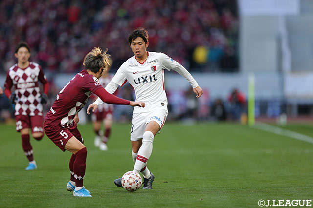 左のサイドバックに入った町田 浩樹（鹿島）が積極的な攻撃参加をみせる【天皇杯 決勝 神戸vs鹿島】