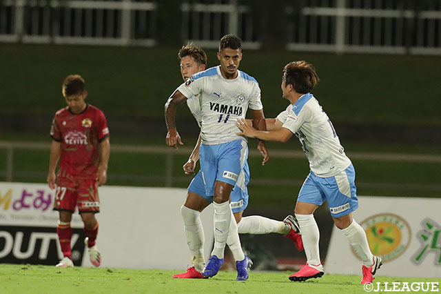 【明治安田Ｊ２ 第8節 琉球vs磐田】