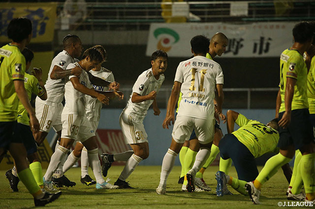 【明治安田Ｊ２ 第19節 栃木vs松本】